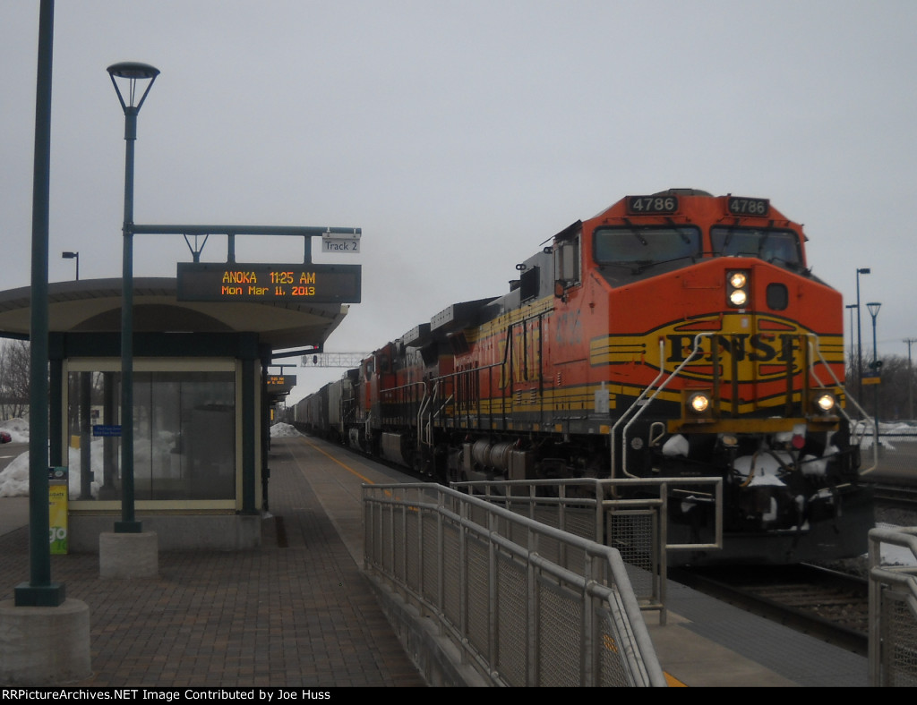 BNSF 4786 East